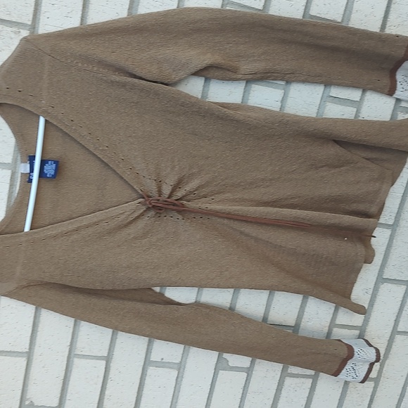 TAN Top - Picture 7 of 11